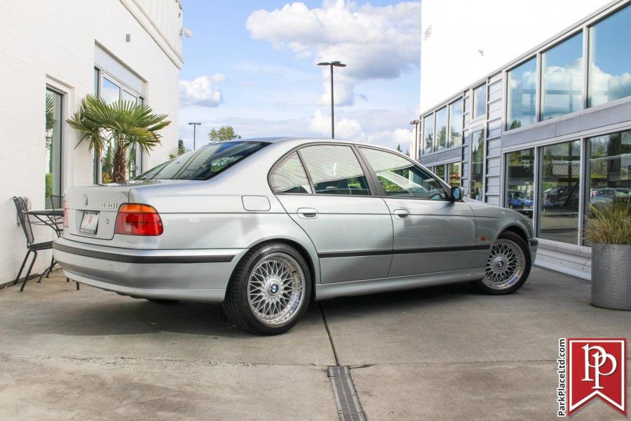  BMW 540i Sedan (E39) 1998 года  (фото 2 из 50)